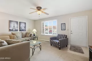 Photo #6: 6968577 Listing 