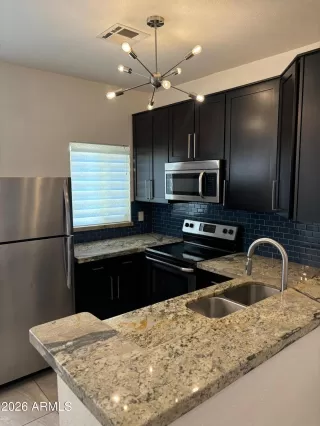 Photo #1: 6968614 Listing 