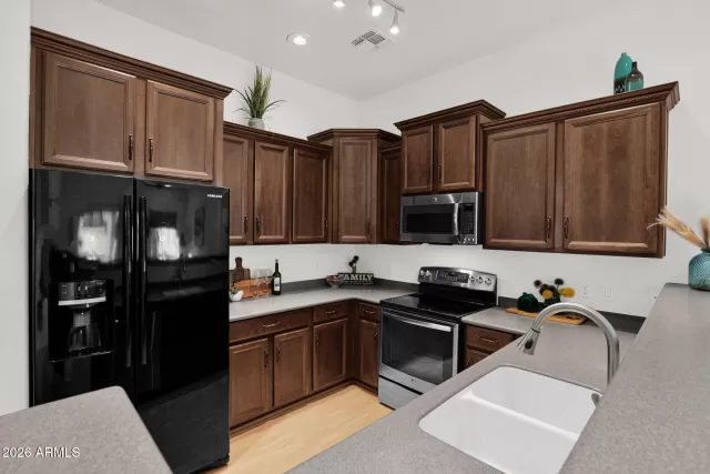 MLS: 6968699 Condo For Sale