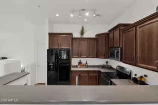 Photo #6: 6968699 Listing 