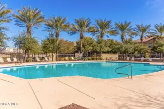 Photo #6: 6968717 Listing 