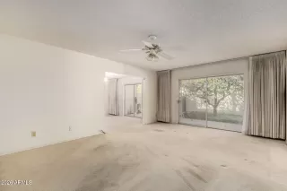 Photo #6: 6968737 Listing 