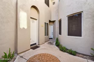 Photo #3: 6968969 Listing