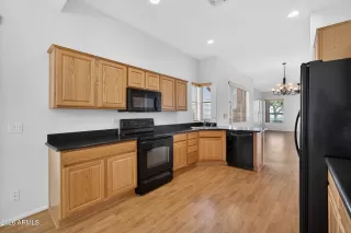 Photo #4: 6969001 Listing 