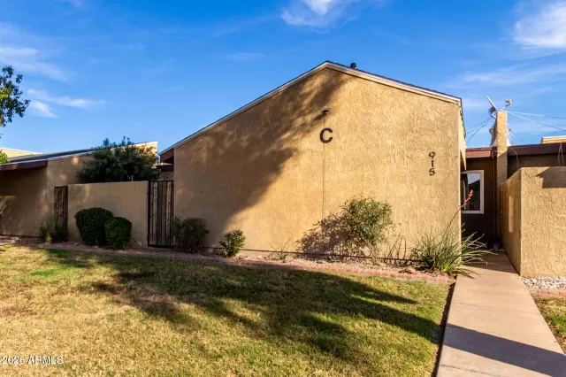 MLS: 6969140 Condo For Sale