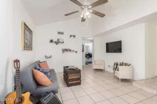 Photo #6: 6969140 Listing 