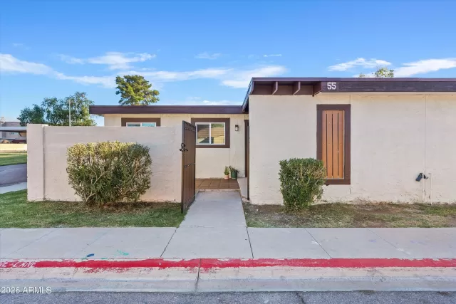 MLS: 6969281 Condo For Sale