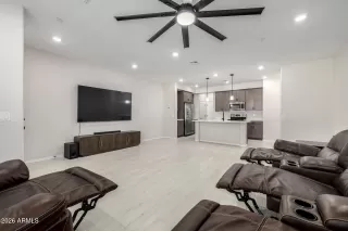 Photo #3: 6969410 Listing 