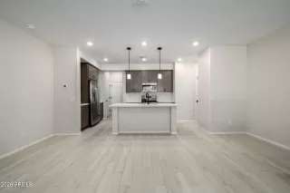 Photo #5: 6969410 Listing 