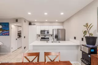 Photo #2: 6969447 Listing 