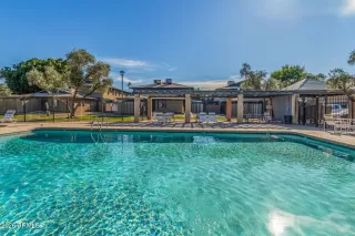 Photo #4: 6969447 Listing 