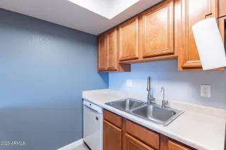 Photo #4: 6969605 Listing 