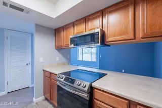 Photo #5: 6969605 Listing 