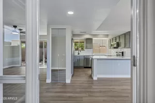 Photo #5: 6969652 Listing 