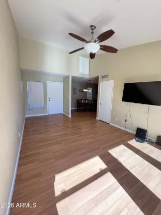 Photo #5: 6969934 Listing 