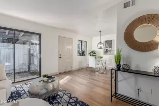 Photo #5: 6969945 Listing 