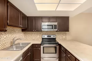 Photo #4: 6970033 Listing 