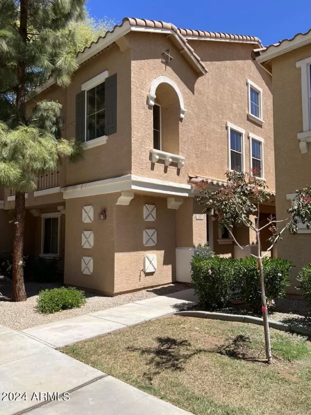 MLS: 6970217 Condo For Sale