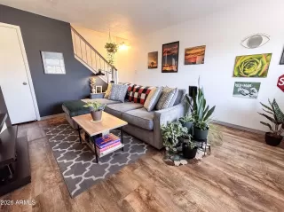 Photo #2: 6970584 Listing