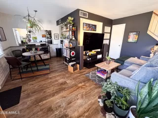 Photo #4: 6970584 Listing