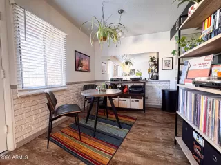 Photo #6: 6970584 Listing