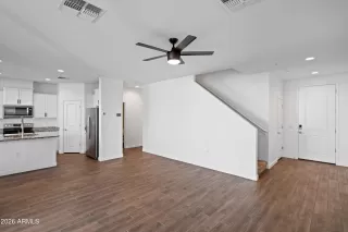 Photo #4: 6970647 Listing