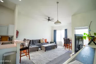 Photo #5: 6970841 Listing 