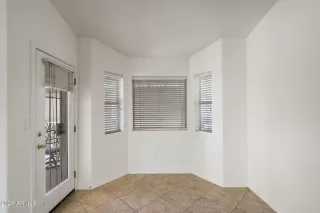 Photo #5: 6971206 Listing 