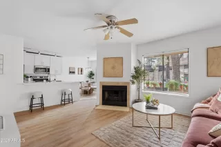 Photo #2: 6971389 Listing