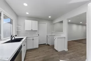 Photo #6: 6971569 Listing 