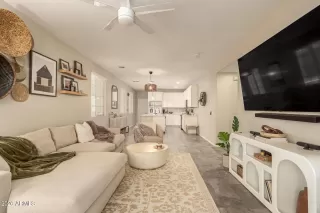 Photo #6: 6971716 Listing 