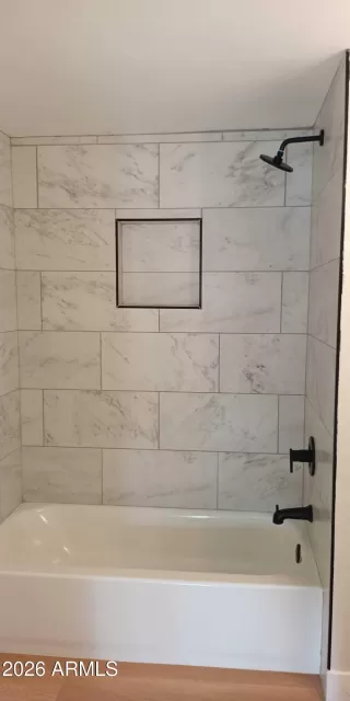 Photo #4: 6971763 Listing