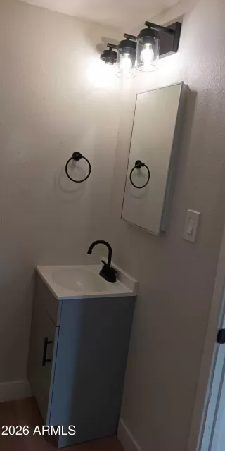 Photo #5: 6971763 Listing