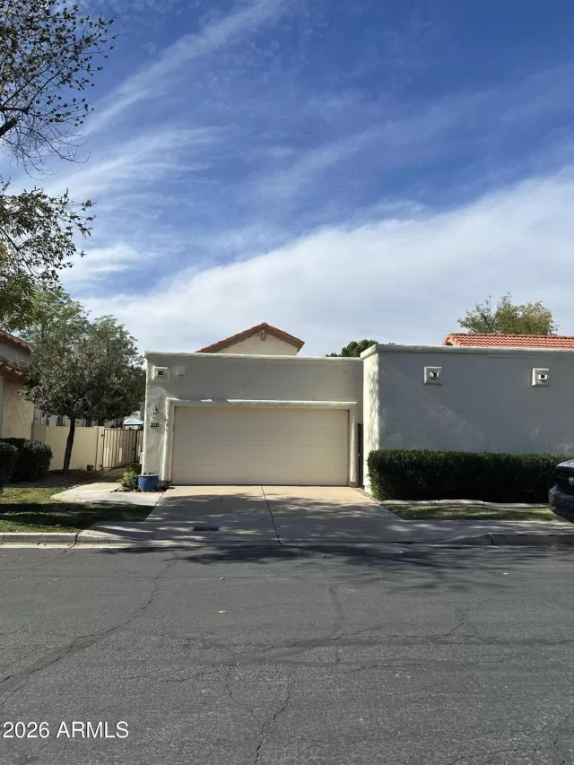 MLS: 6971774 Condo For Sale