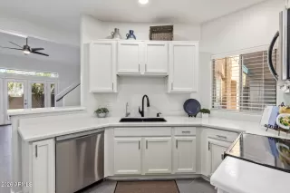 Photo #3: 6972002 Listing