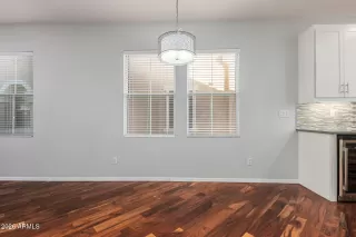 Photo #6: 6972160 Listing 