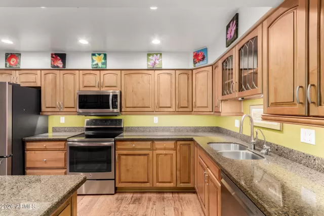 MLS: 6972274 Condo For Sale