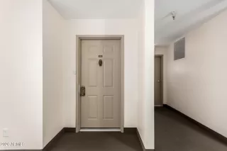 Photo #6: 6972274 Listing