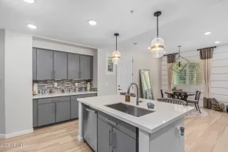 Photo #3: 6972540 Listing 