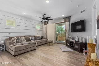 Photo #5: 6972540 Listing 