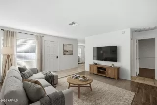 Photo #5: 6972557 Listing 