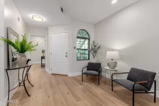 Photo #2: 6972742 Listing