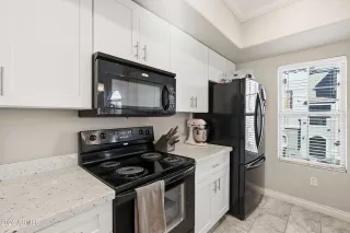 Photo #6: 6972883 Listing