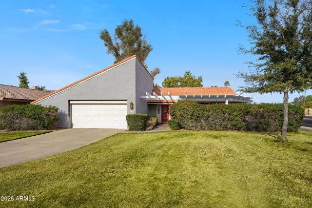 MLS: 6972910 Condo For Sale