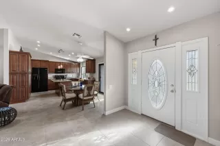 Photo #5: 6972910 Listing