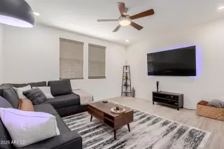 Photo #5: 6972929 Listing 