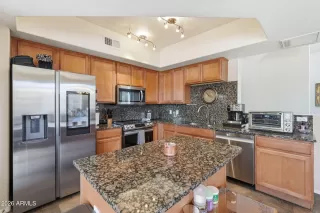 Photo #3: 6973195 Listing 