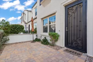 Photo #3: 6973328 Listing