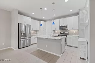 Photo #4: 6973328 Listing