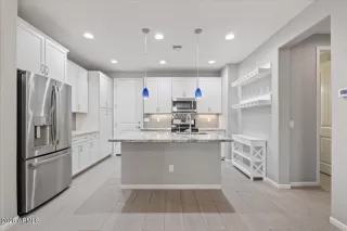 Photo #5: 6973328 Listing